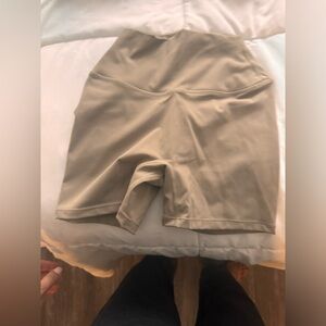 CSB shorts in almond size small never worn but tags